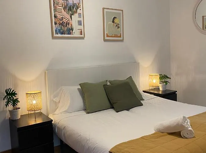 Amplio Y A Pie De Playa La Concha 圣塞瓦斯蒂安