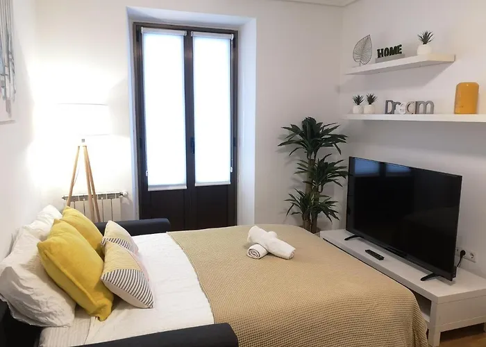 Amplio Y A Pie De Playa La Concha 圣塞瓦斯蒂安