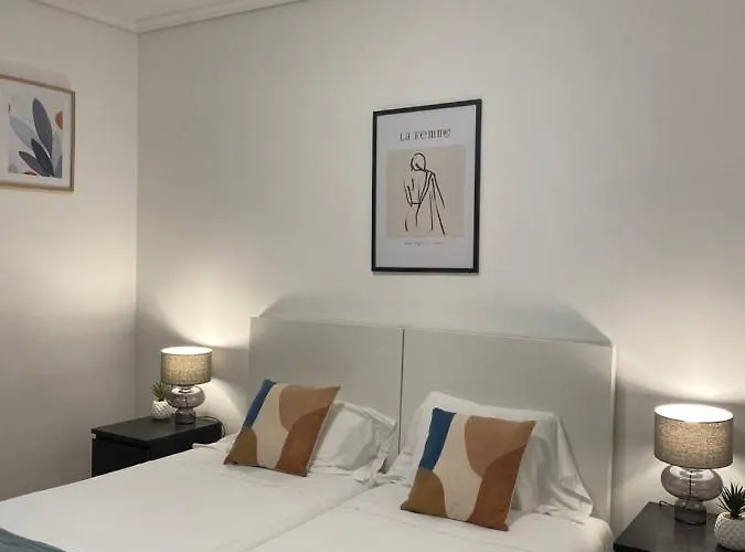 Apartamento Amplio Y A Pie De Playa La Concha San Sebastián